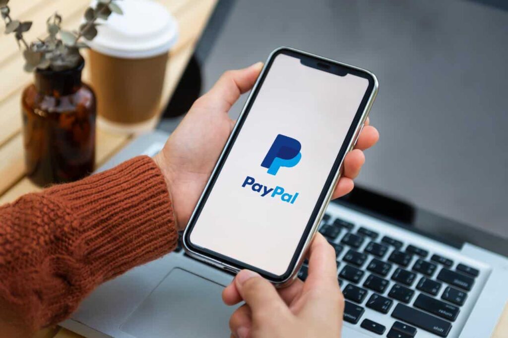 Conta encerrada por CPF inválido no PayPal? Saiba como resolver 